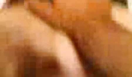 クリスティーナ エロ 動画 イケメン 3p